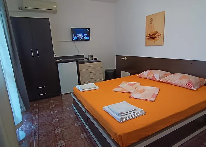 Coral Family Черноморец