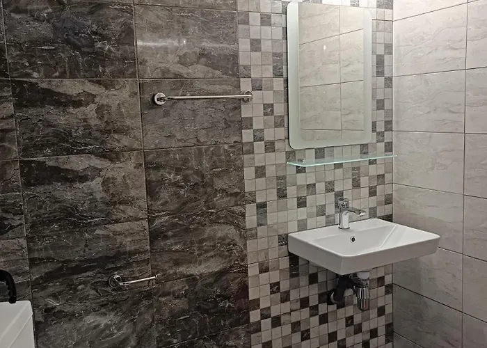 Отель Coral Family 2*